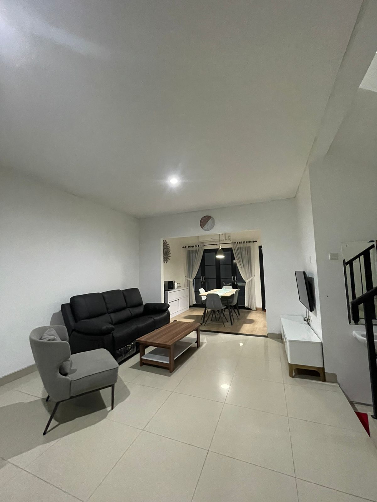 Rumah Disewakan Fully Furnished di Cluster Cosmo Lippo Cikarang